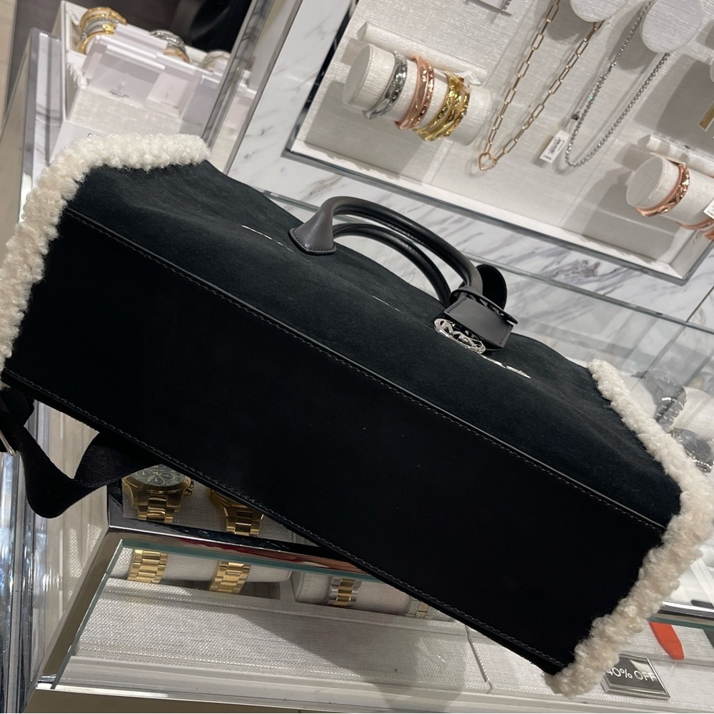 MICHAEL KORS Mirella Medium Suede and Faux Shearling Tote Bag
Black 
NWT - Picture 16 of 16